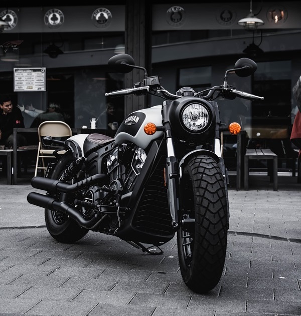 motorcycle 2 cropped